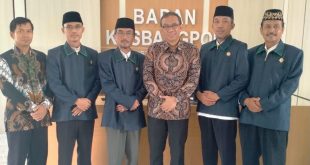 Pengurus LDII DIY saat bersilaturrahim dengan Bakesbangpol